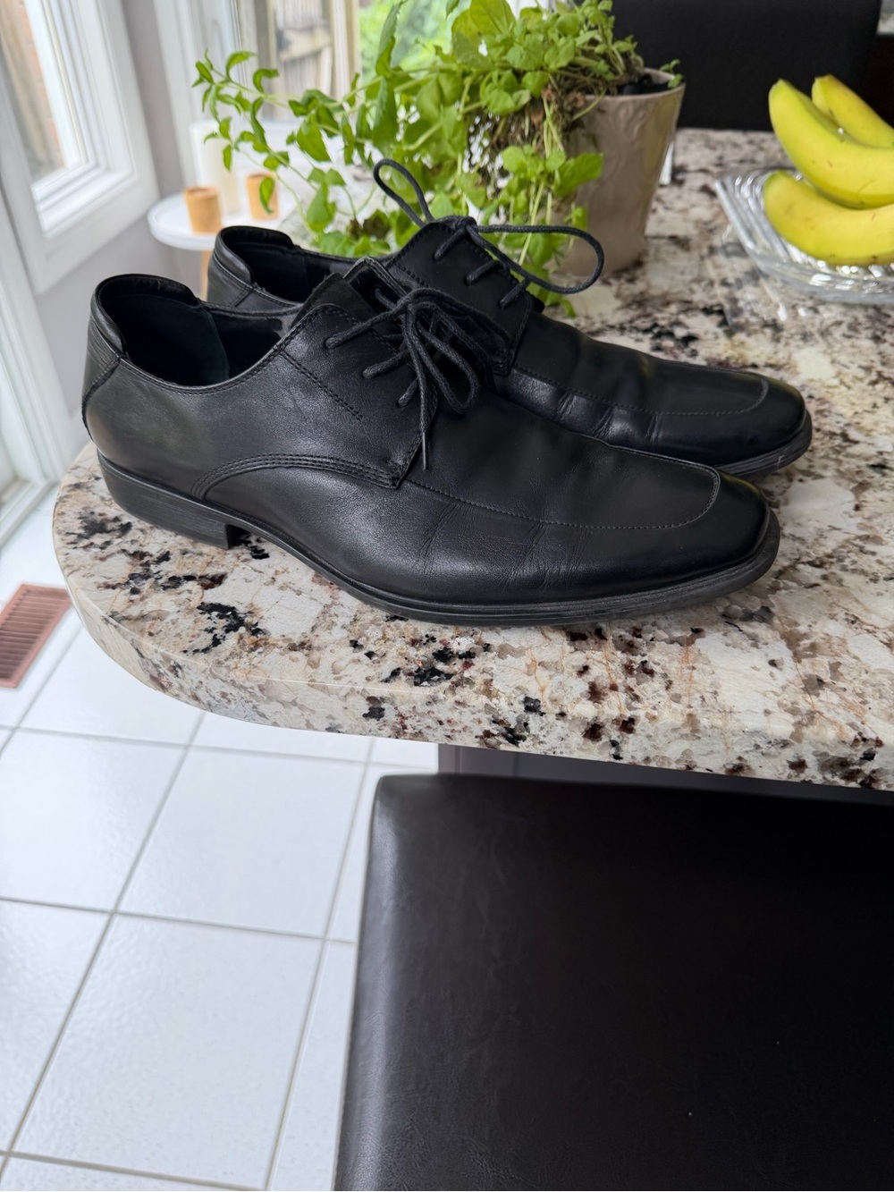 Men's Black Leather Lace-Up Dress Shoes